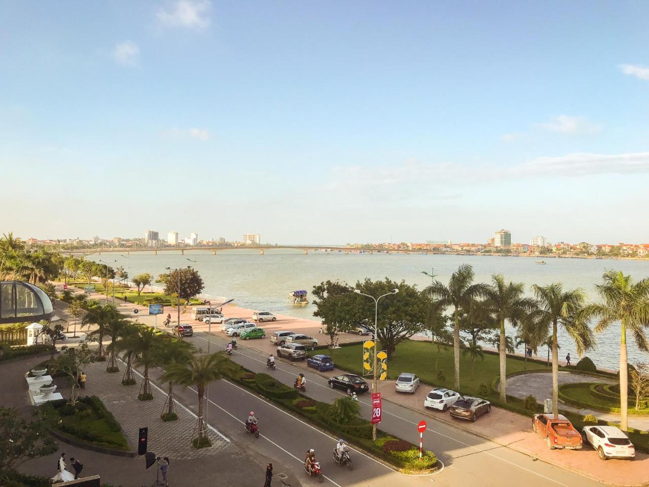 Qb Casa Residence Ðồng Hới Luaran gambar